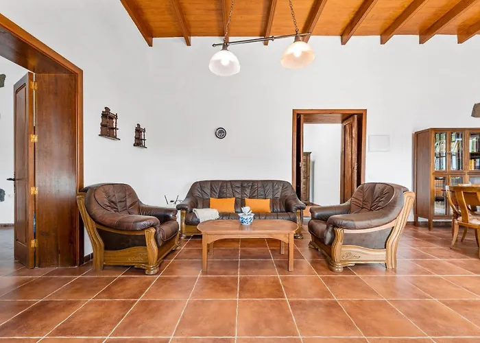 Petit La Geria Lanzarote Tías